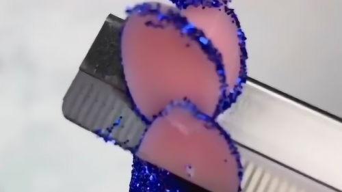 网红放口红,揭秘流行趋势背后的秘密