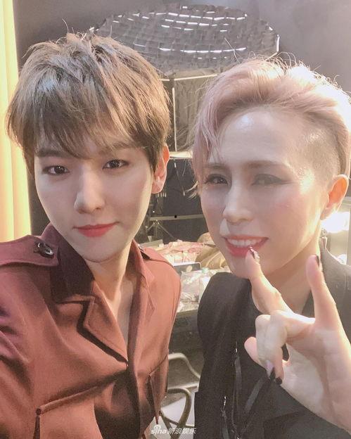 中韩明星同台合照图片,东西方魅力碰撞瞬间