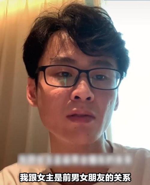 吃瓜大眼睛男,揭秘校园里的“瓜王”传奇