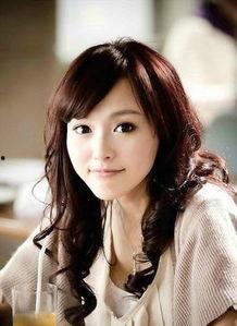 唐嫣明星合成,璀璨星途，魅力绽放