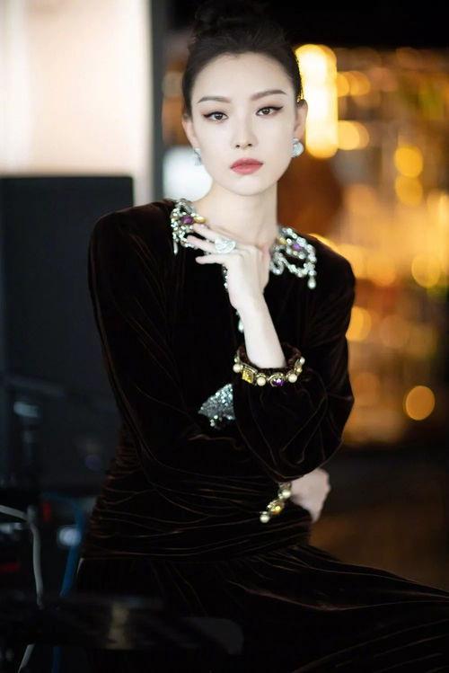 明星高贵,探寻高贵背后的明星魅力