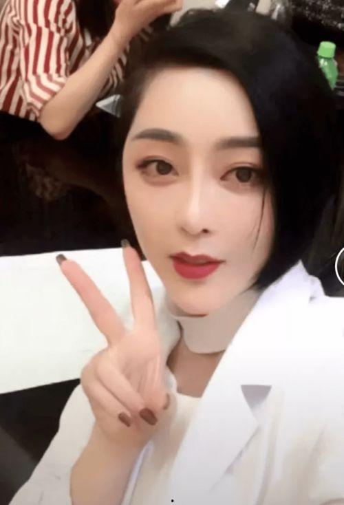 整得很像范冰冰的网红,美貌与气质并存，网络红人新宠儿