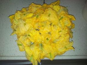 老家傍晚吃瓜,老家傍晚的瓜香时光